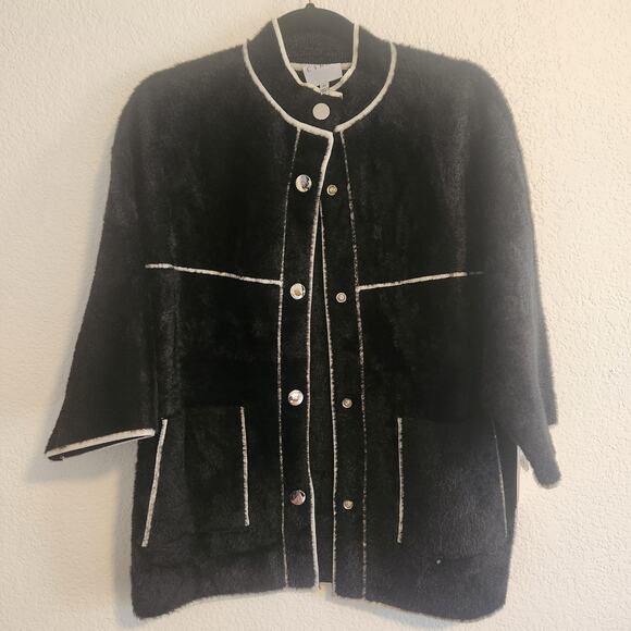 Cyrus Women's Size X-small Black/White Fuzzy 3/4 Sleeve Dress‎ Jacket NWT - Picture 1 of 5